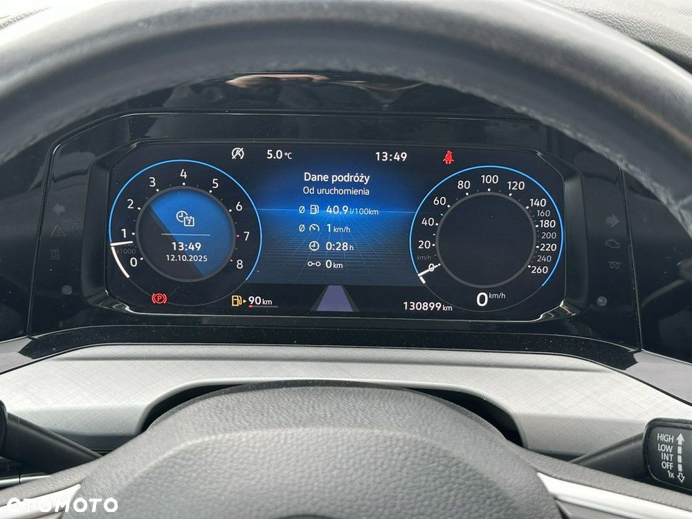 Volkswagen Golf - 31