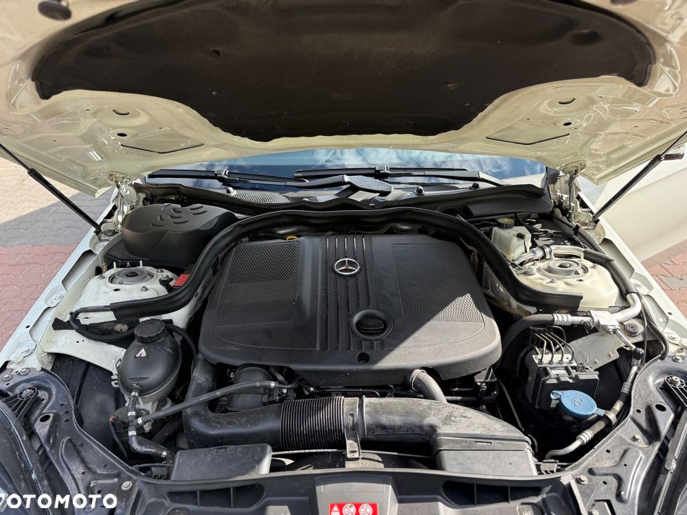 Mercedes-Benz Klasa E 200 CDI DPF BlueEFFICIENCY 7G-TRONIC Elegance - 14