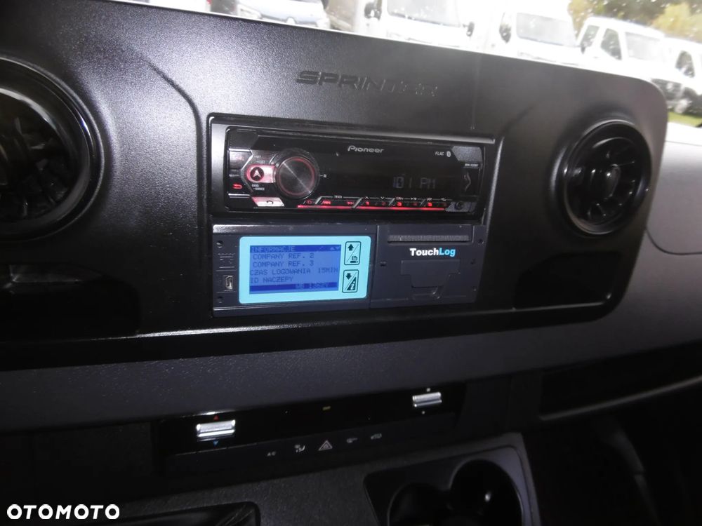 Mercedes-Benz Sprinter - 7