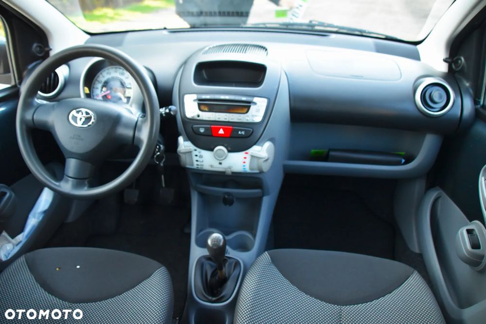 Toyota Aygo Standard - 5