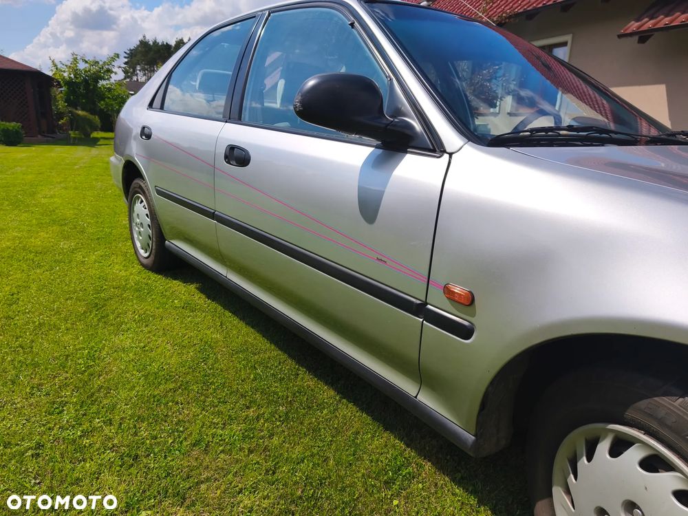 Honda Civic 1.5 EX (LS) - 10