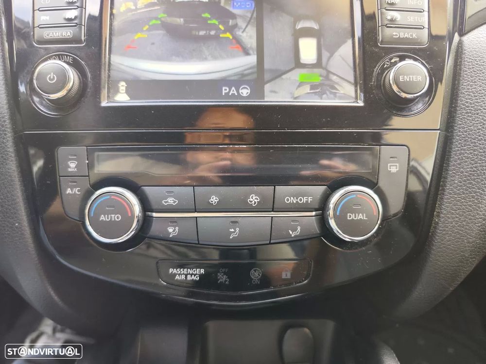 Nissan Qashqai 1.6 dCi Tekna Premium Xtronic - 39