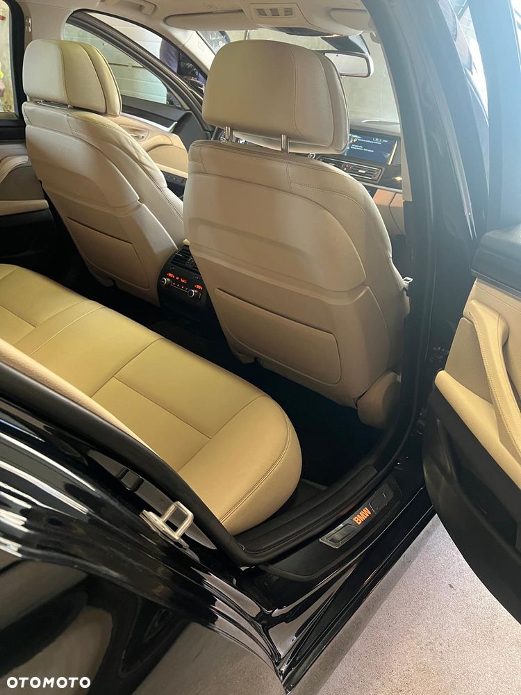 BMW Seria 5 535d Sport-Aut Luxury Line - 17