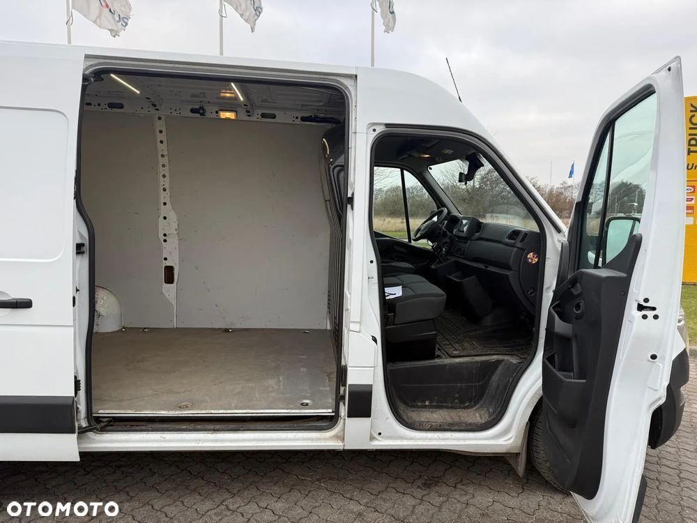 Nissan NV400 - 22