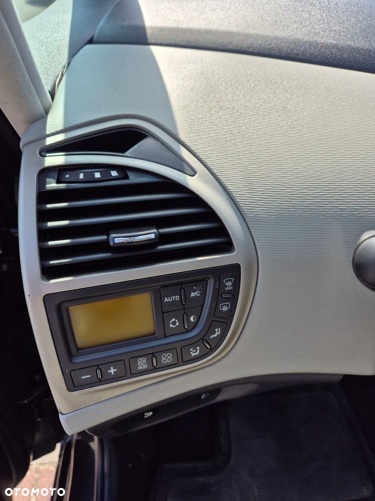 Citroën C4 Picasso 1.6 VTi SX - 18