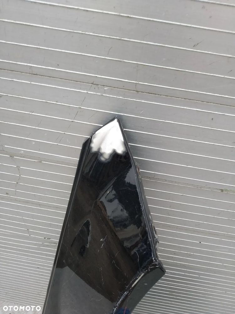 B669/H241/H283/H756/F990 MERCEDES W204 BŁOTNIK PRAWY PRZÓD - 11