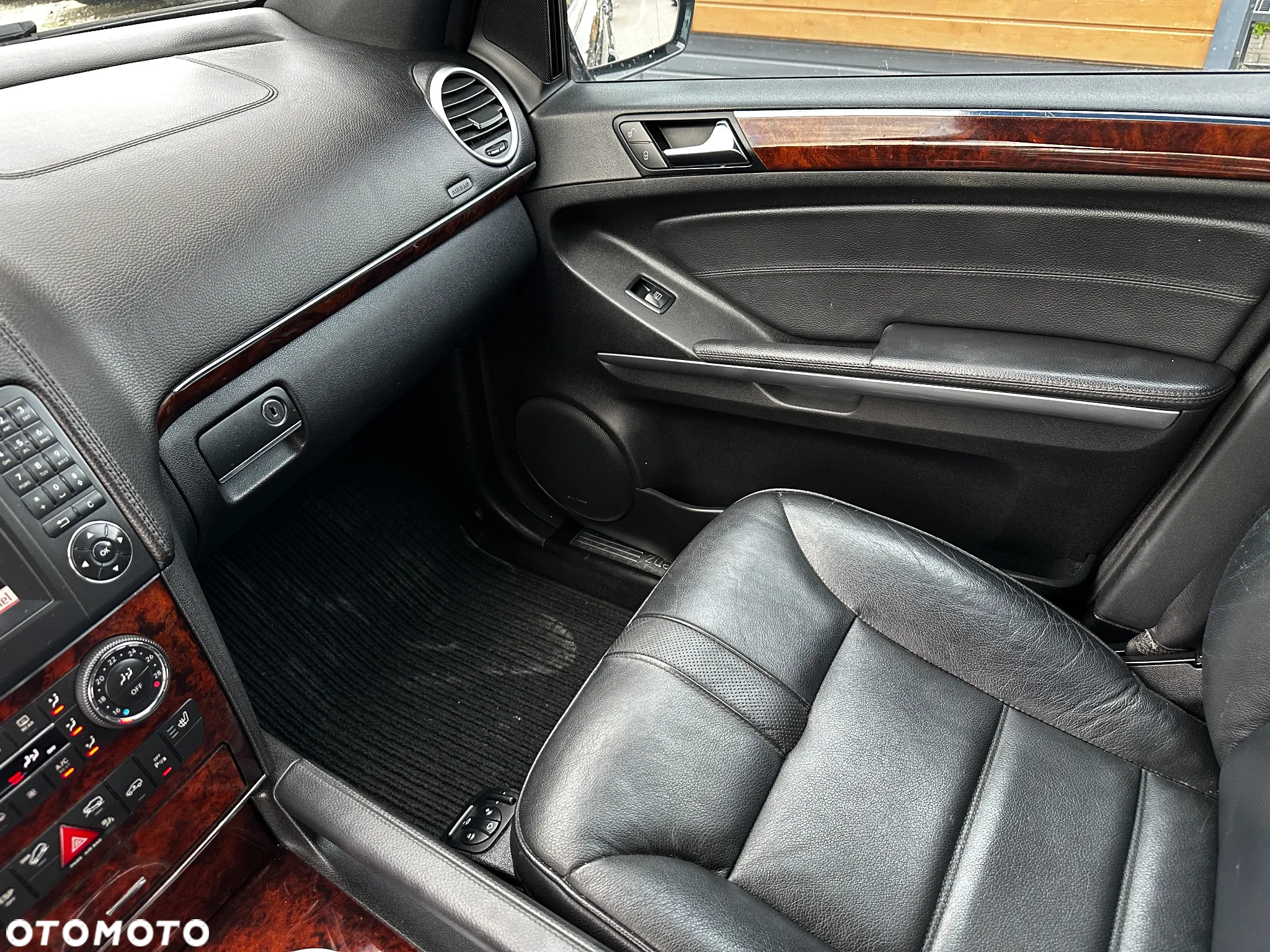 Mercedes-Benz ML - 16