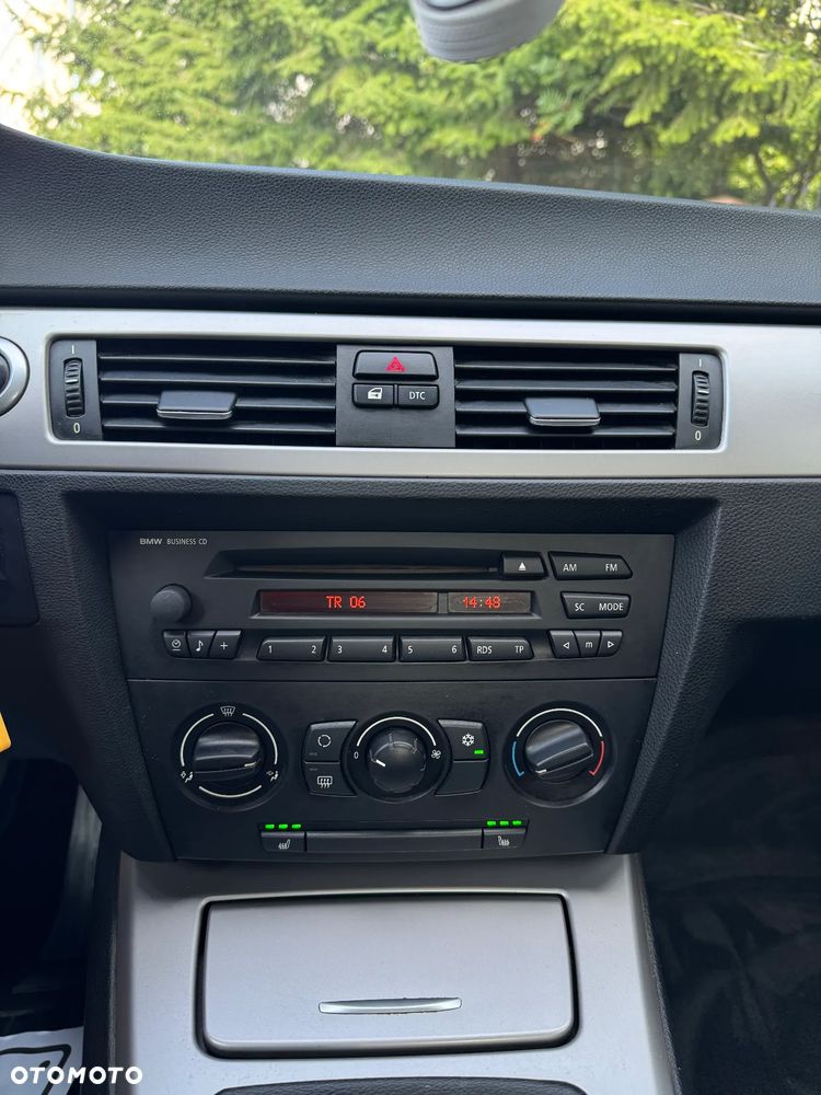 BMW Seria 3 320i - 15