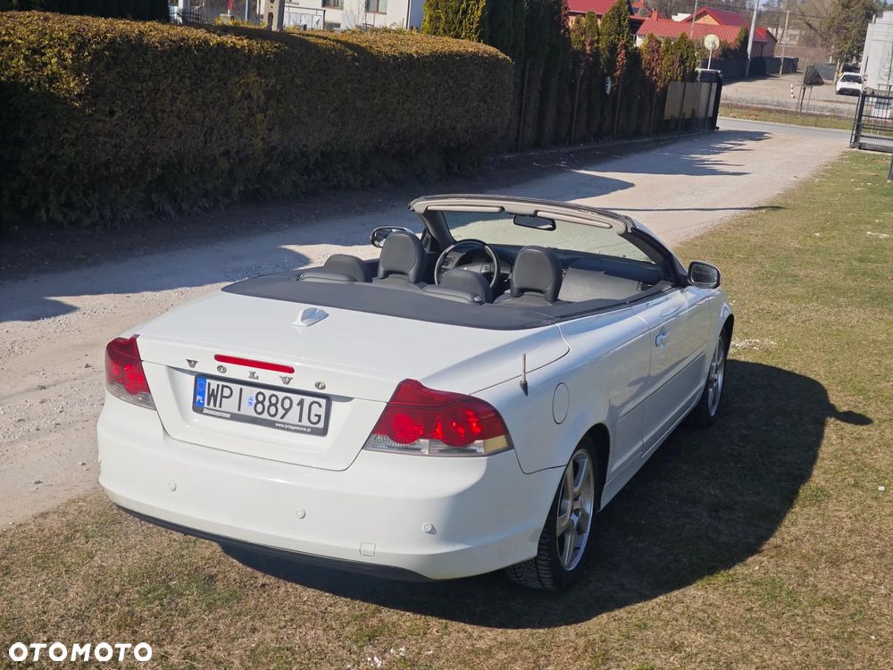 Volvo C70 2.0D Momentum - 27