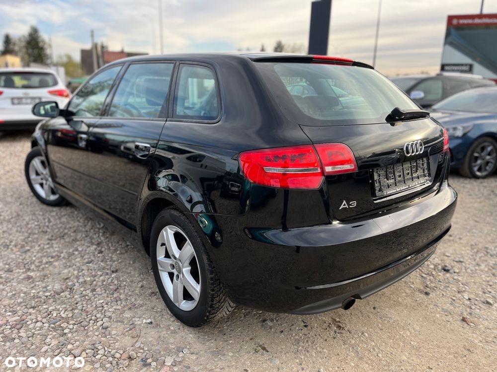 Audi A3 Sportback 1.6 Attraction - 30