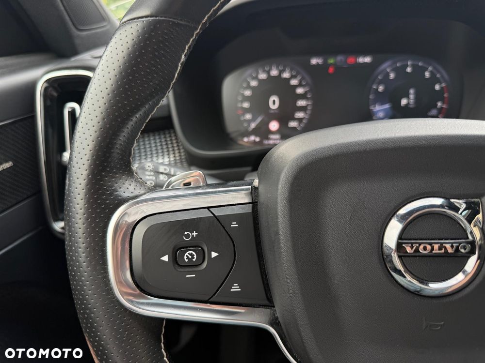 Volvo XC 40 T5 AWD R-Design - 25