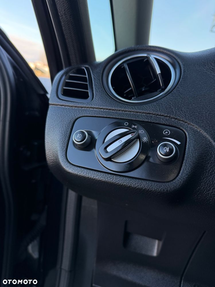 Ford S-Max 2.0 TDCi DPF Titanium X - 35