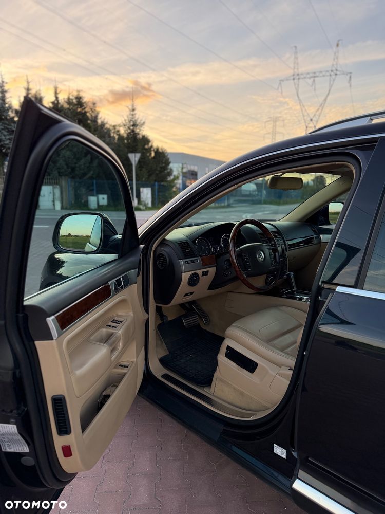 Volkswagen Touareg - 12