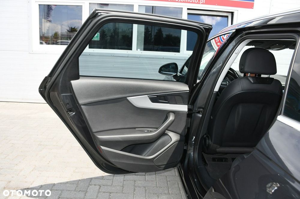 Audi A4 Avant 2.0 TDI ultra S tronic design - 36