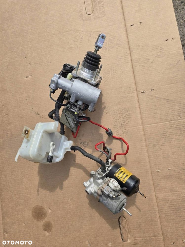 pompa wspomagania 47210-52070 toyota yaris iii hybryda nr ma2 - 2