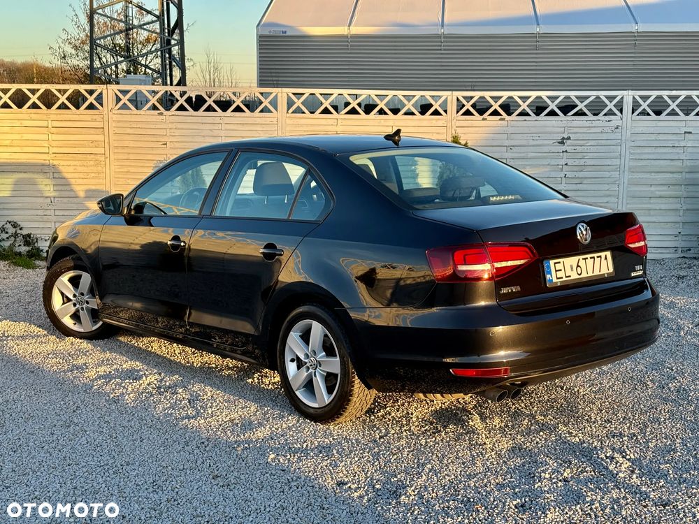 Volkswagen Jetta 2.0 TDI DPF BMT Comfortline - 2