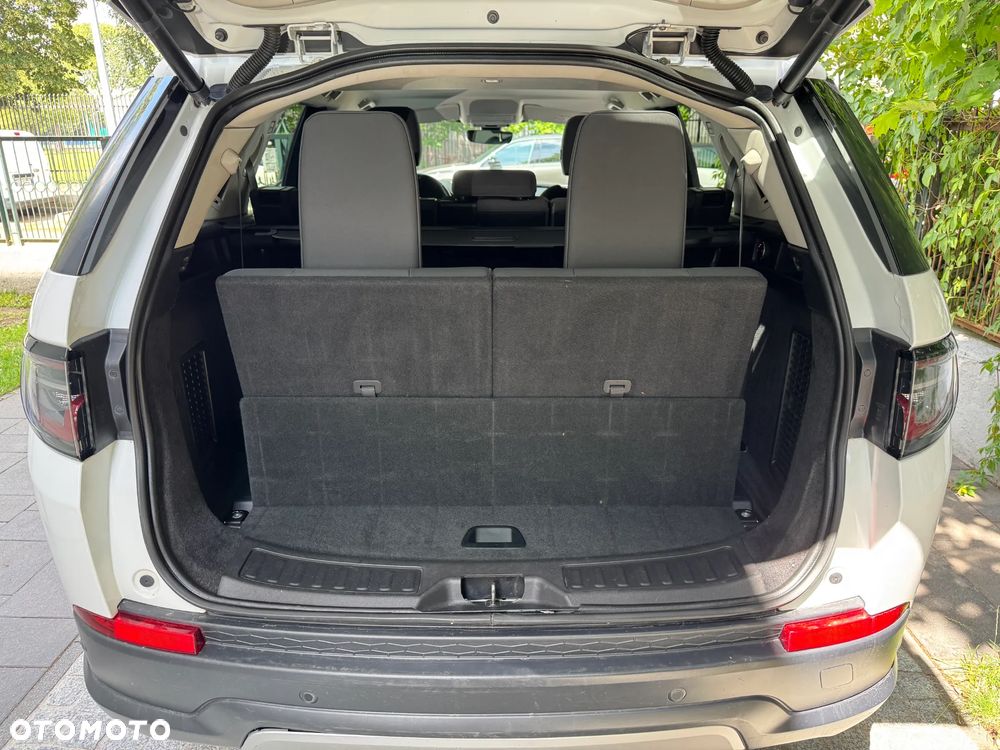 Land Rover Discovery Sport - 31