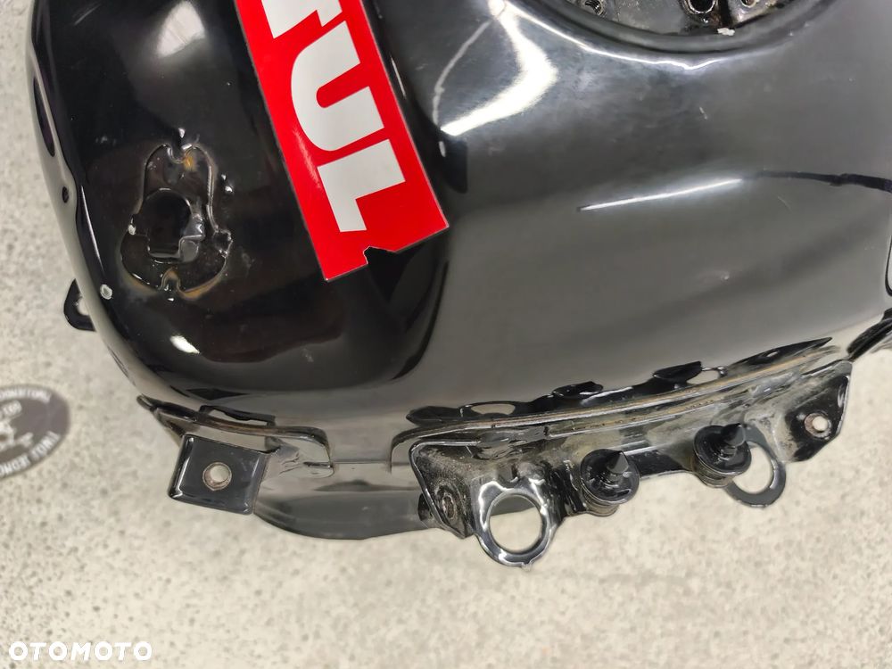 Bak, zbiornik paliwa KTM 125 Duke - 19