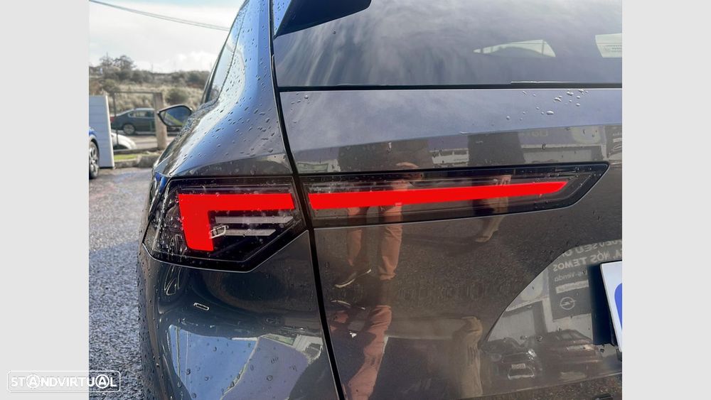 Opel Astra 1.2 T GS Line Aut. - 9