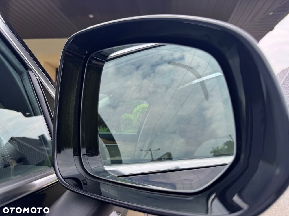 Volvo XC 90 - 32