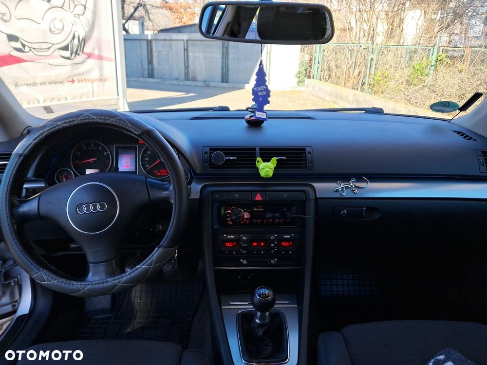 Audi A4 Avant - 6