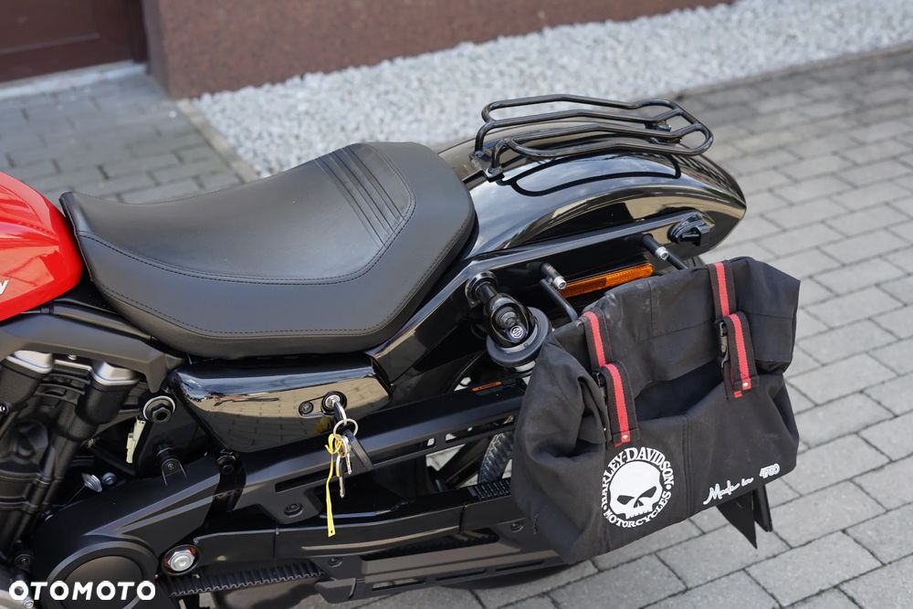 Harley-Davidson Sportster Nightster 975 - 24