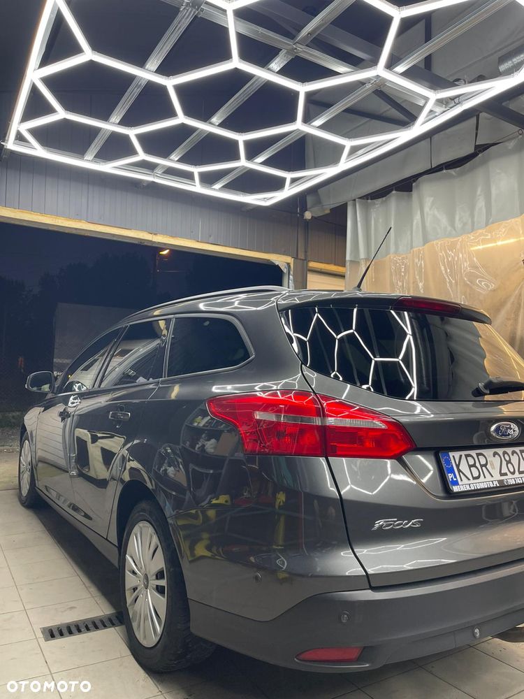 Ford Focus 1.0 EcoBoost Gold X (Trend) - 12