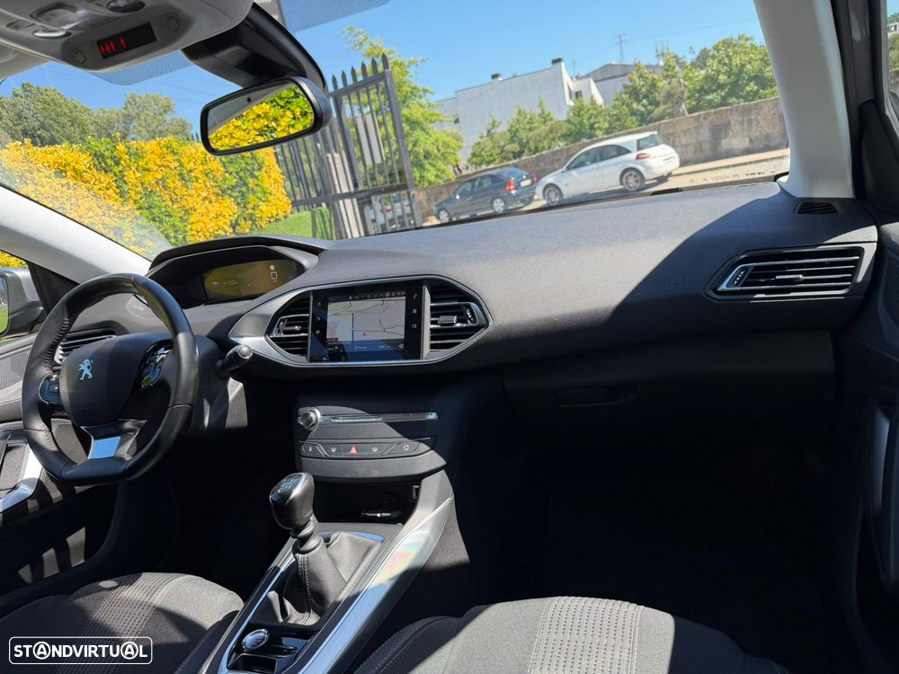Peugeot 308 PureTech 130 Allure Pack - 8