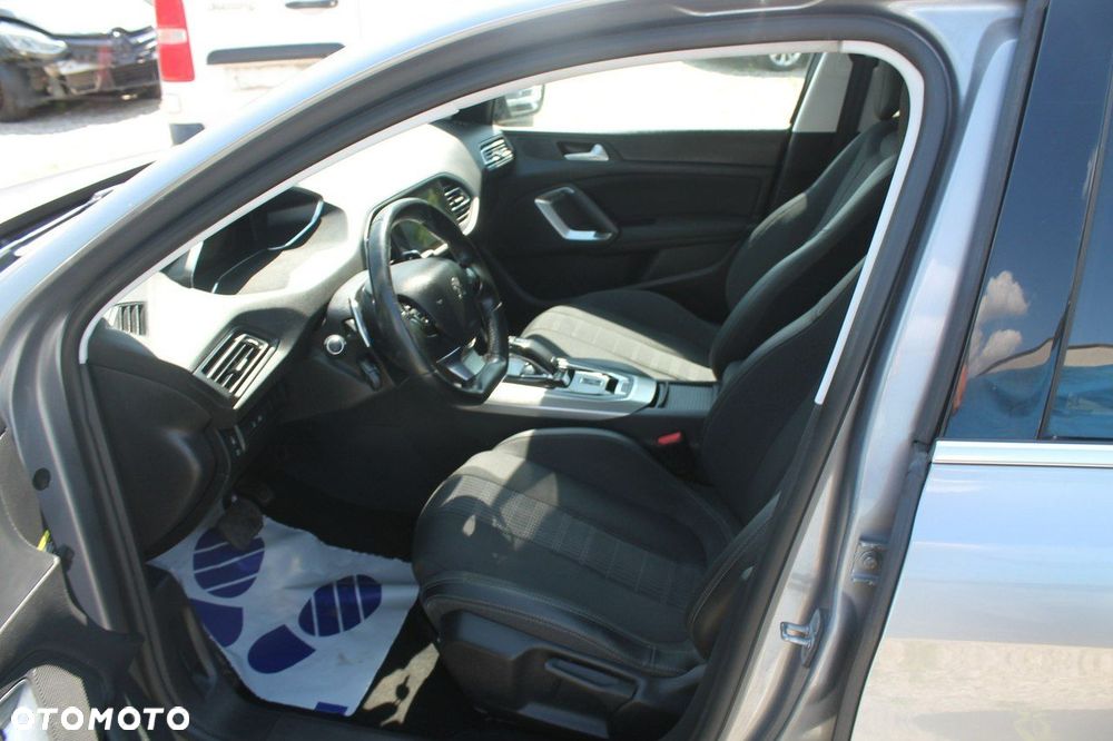 Peugeot 308 - 9