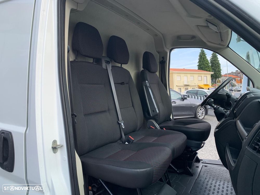 Peugeot Boxer 2.2 BlueHDi 330 L2H1 Premium - 20