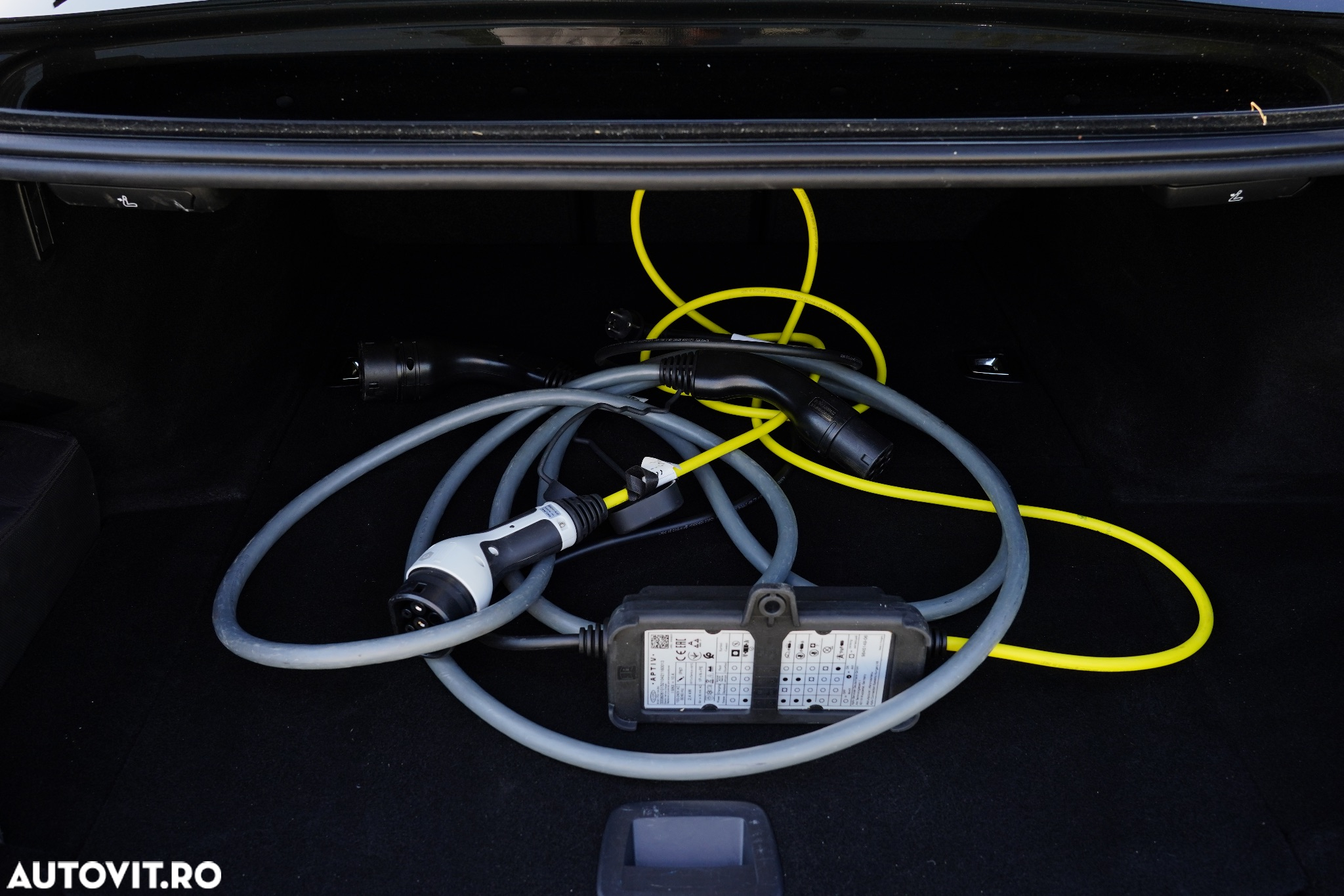 BMW Seria 5 530e Aut. M Sport Edition - 21