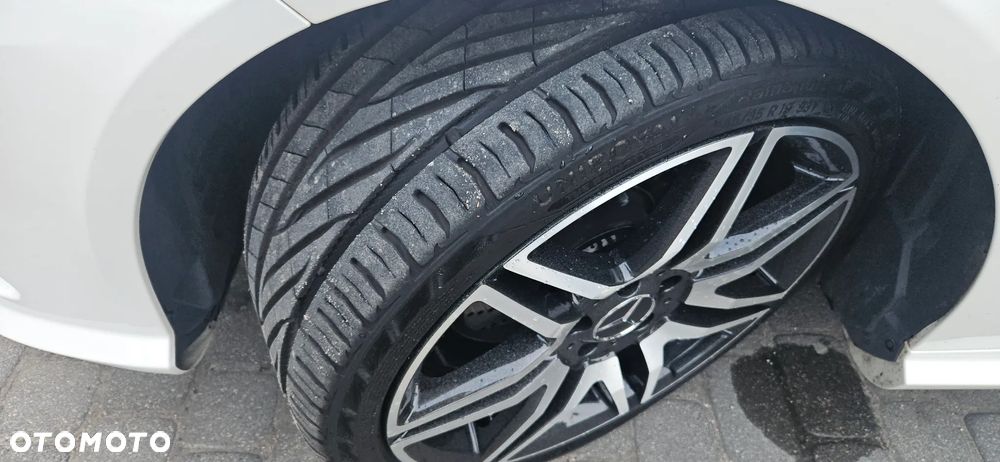 Mercedes-Benz Klasa E - 37