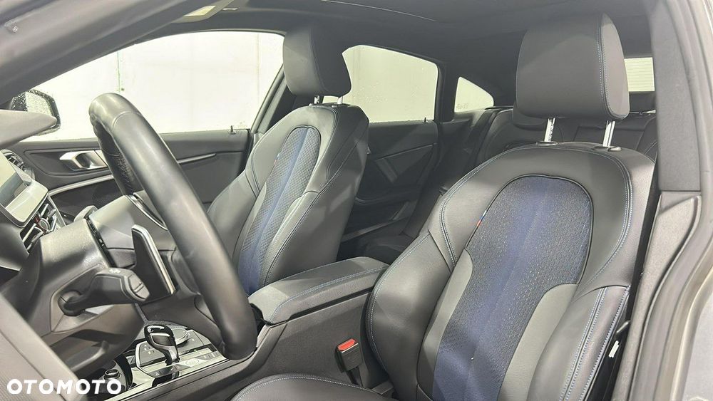 BMW Seria 2 220i M Sport - 10