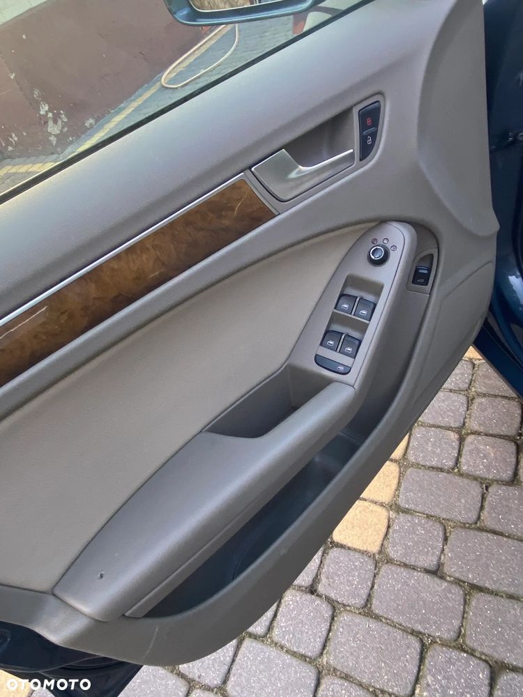 Audi A4 Limousine - 24