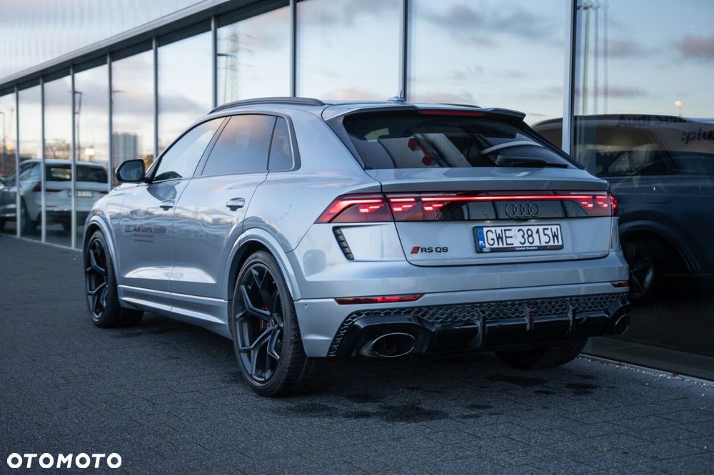 Audi RS Q8 - 4