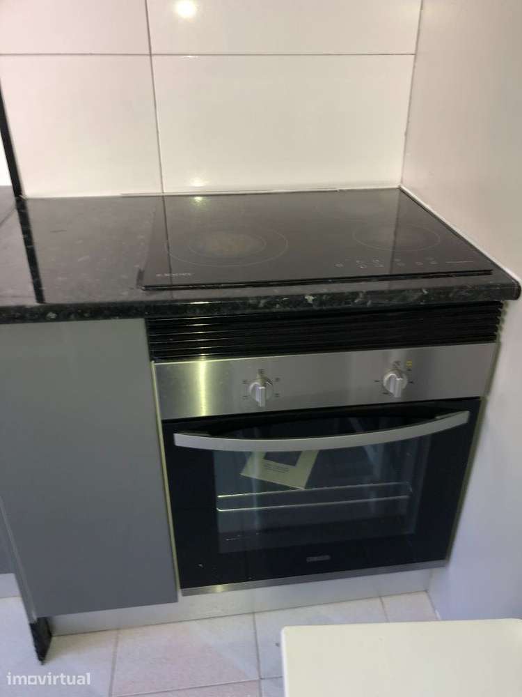 VENDO - T2 com terraço e acessibilidade em Leiria - Grande imagem: 3/14