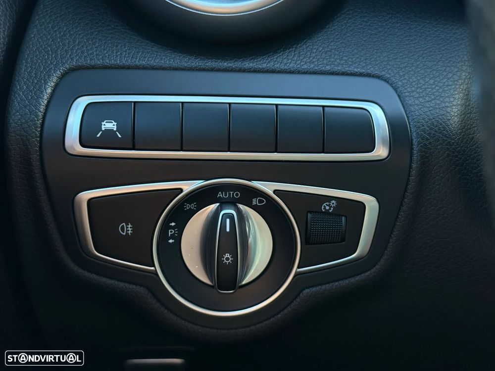 Mercedes-Benz C 300 de AMG Line - 22