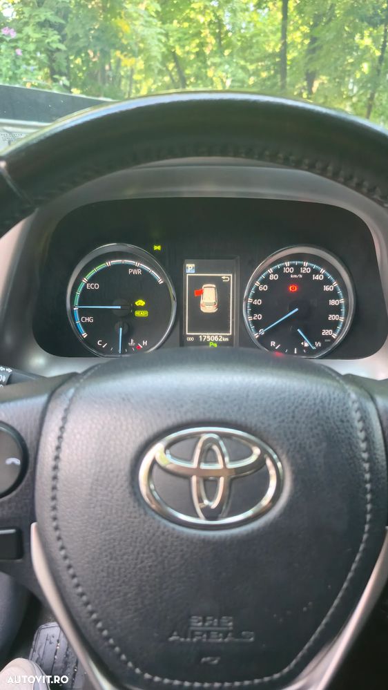 Toyota RAV4 - 4