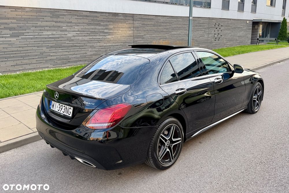 Mercedes-Benz Klasa C 300 4MATIC 9G-TRONIC - 4