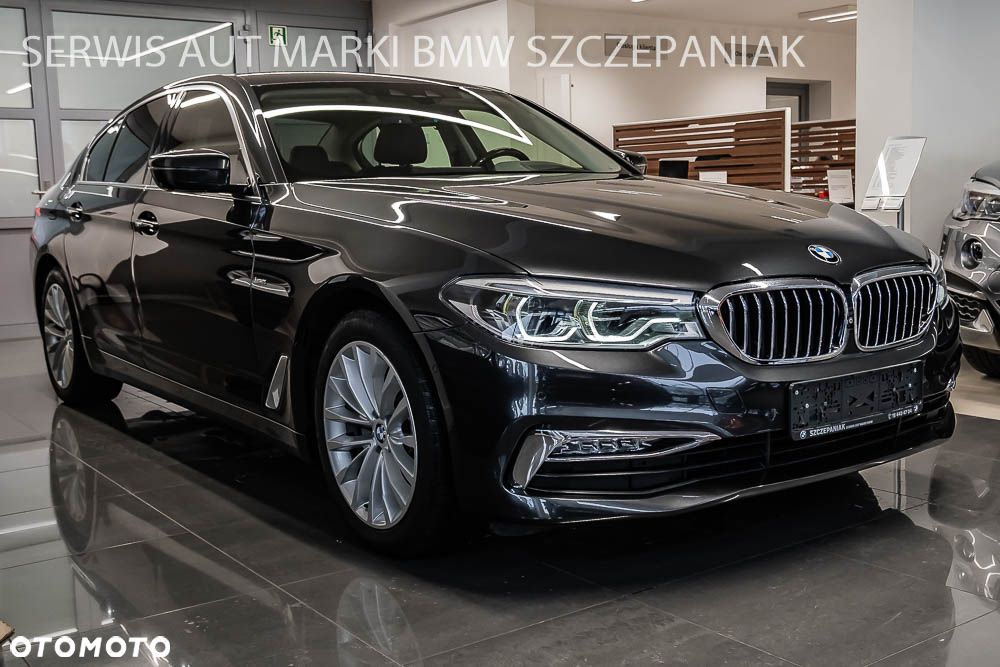 BMW Seria 5 520d xDrive Luxury Line - 1
