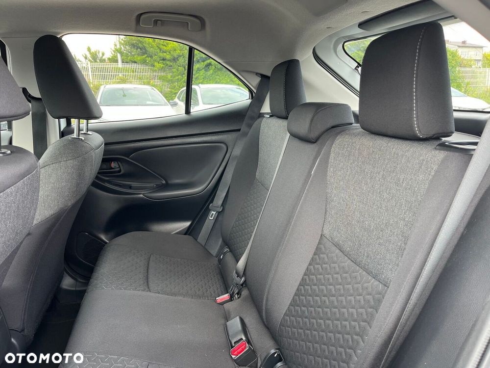 Toyota Yaris Cross Hybrid 1.5 Comfort - 30