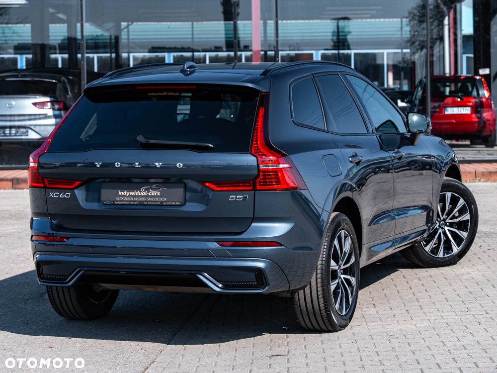 Volvo XC 60 B5 B AWD Plus Dark - 3