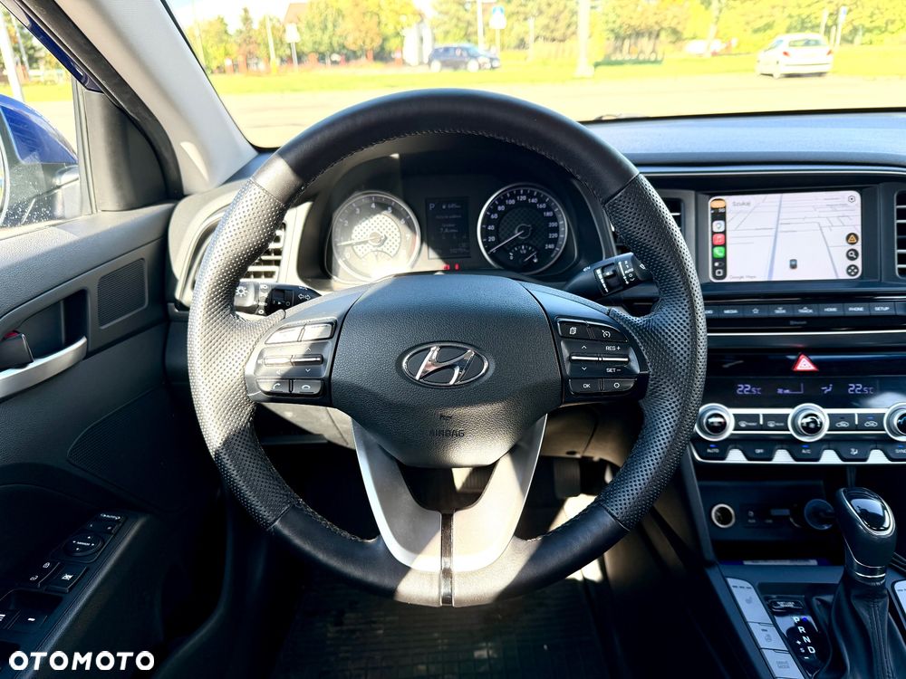 Hyundai Elantra 1.6 Style - 11