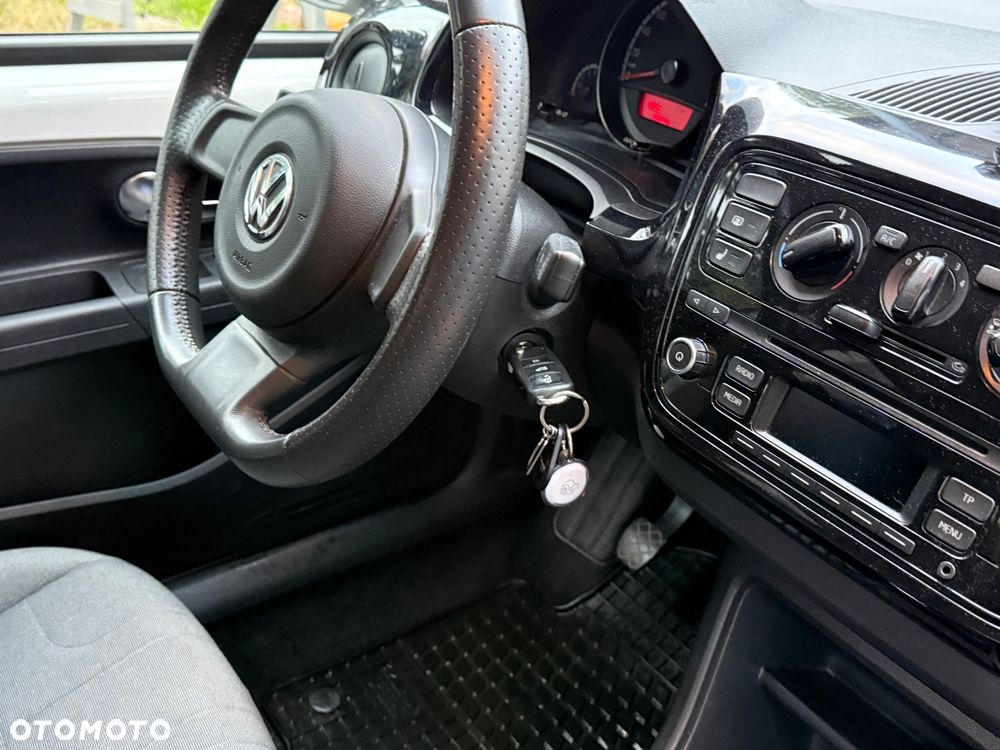 Volkswagen up! - 14