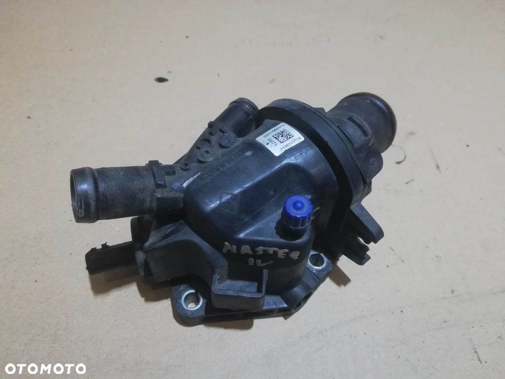 Renault Master III IV obudowa termostatu króciec oryg 2.3 dci 110604371r - 1