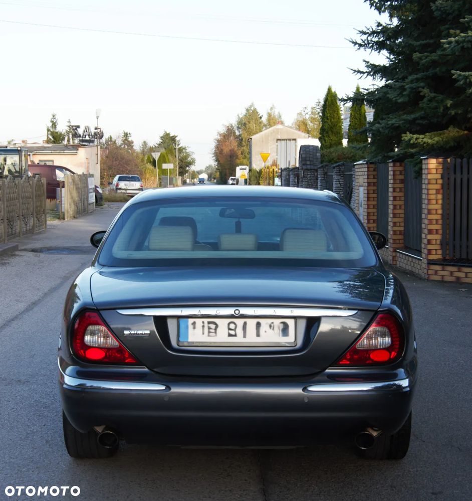 Jaguar XJ XJ6 2.7 D Executive - 17