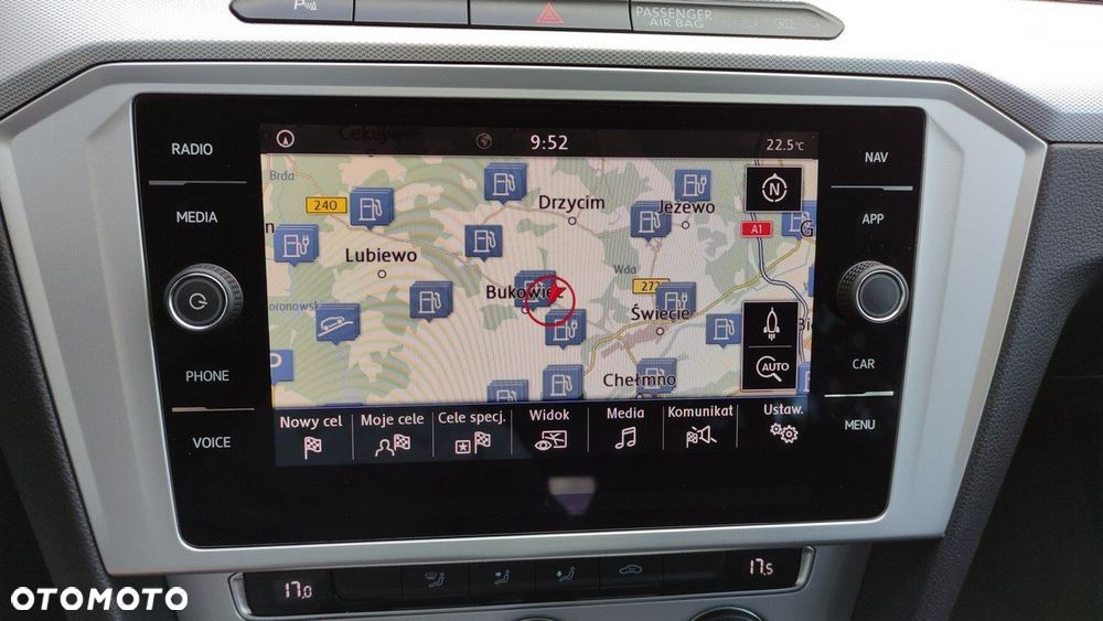 Volkswagen Passat - 36