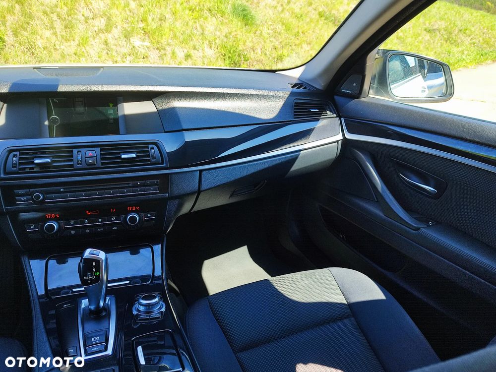 BMW Seria 5 520d - 37