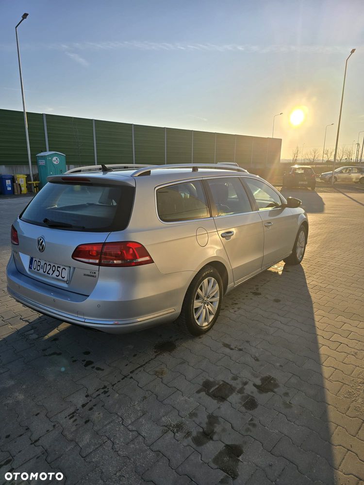 Volkswagen Passat 1.6 TDI Comfortline - 5