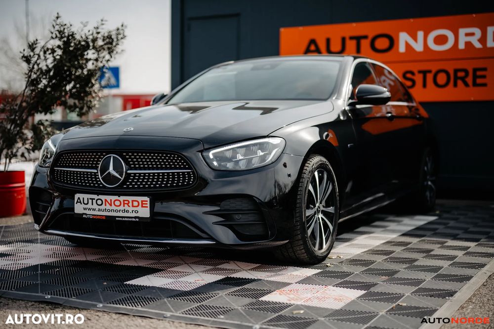 Mercedes-Benz E 300 de 9G-TRONIC AMG Line - 4